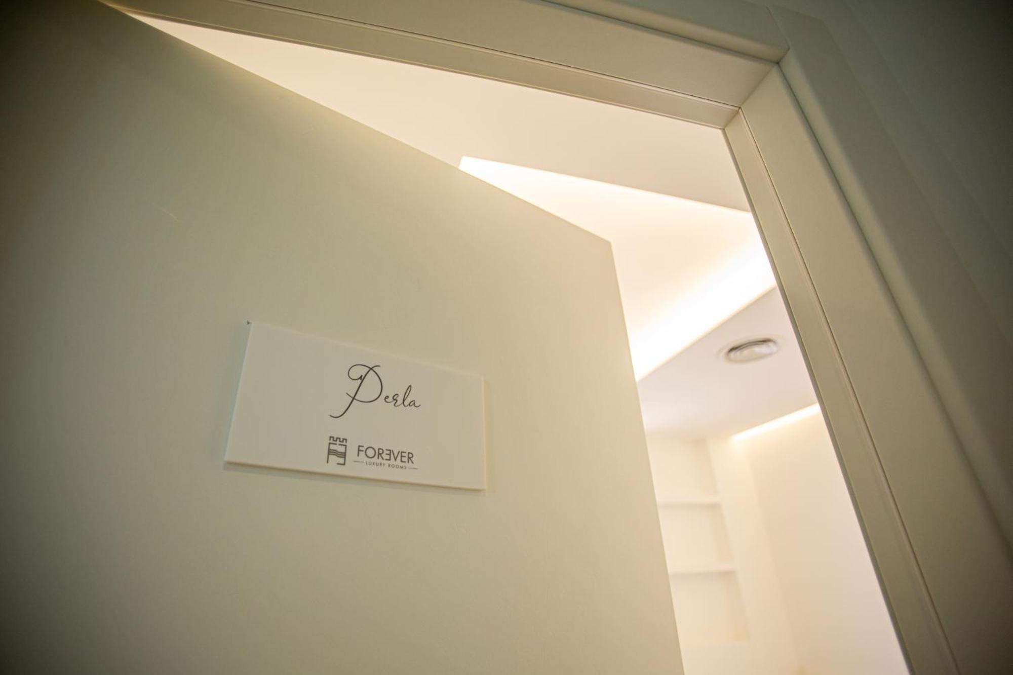 Forever Luxury Rooms Castellammare di Stabia Bagian luar foto