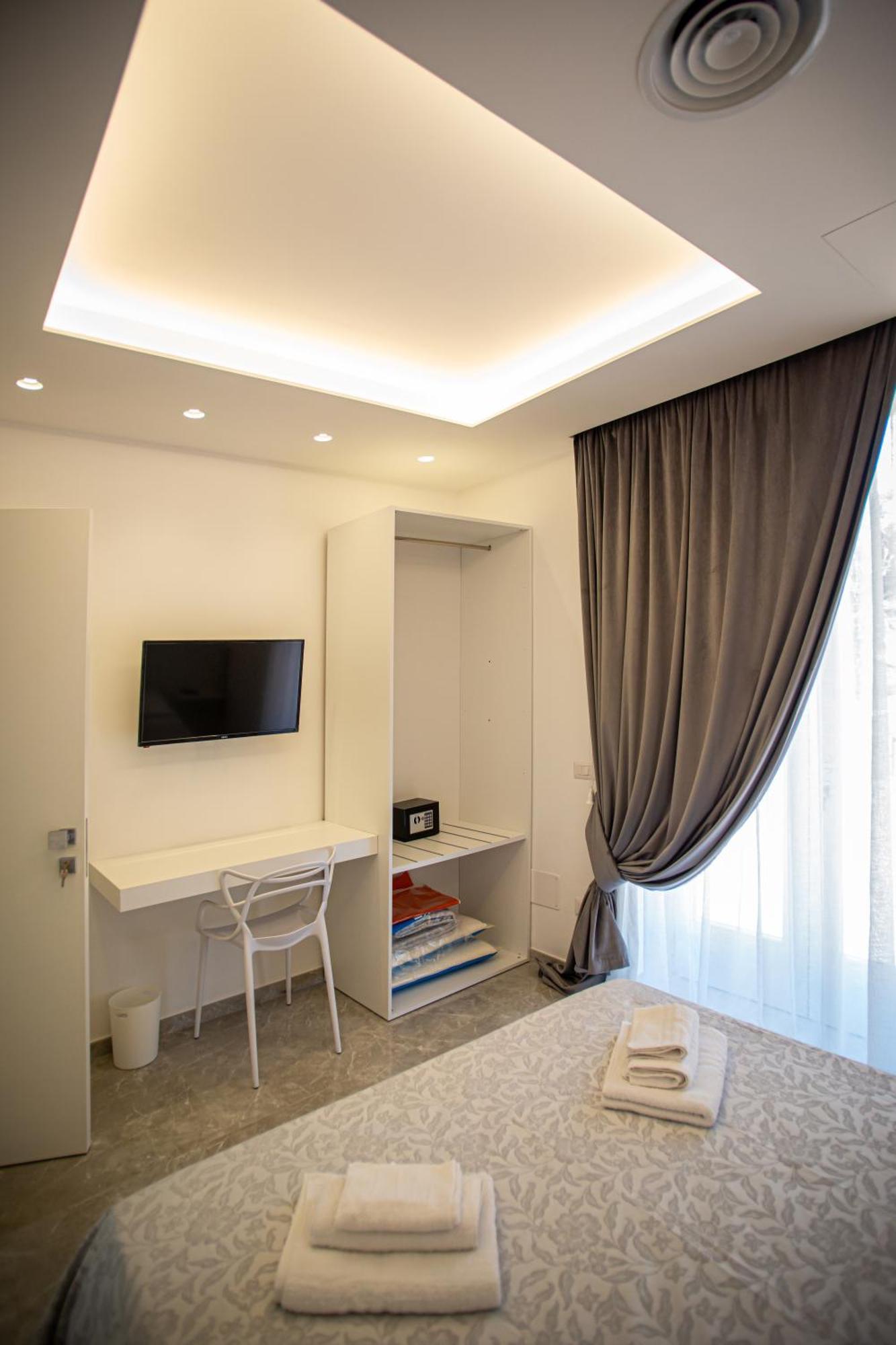 Forever Luxury Rooms Castellammare di Stabia Bagian luar foto