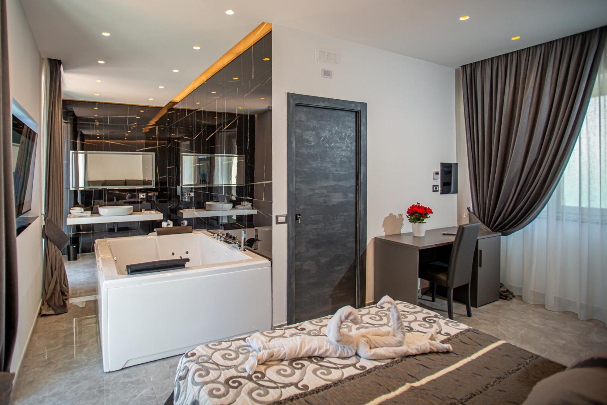 Forever Luxury Rooms Castellammare di Stabia Bagian luar foto