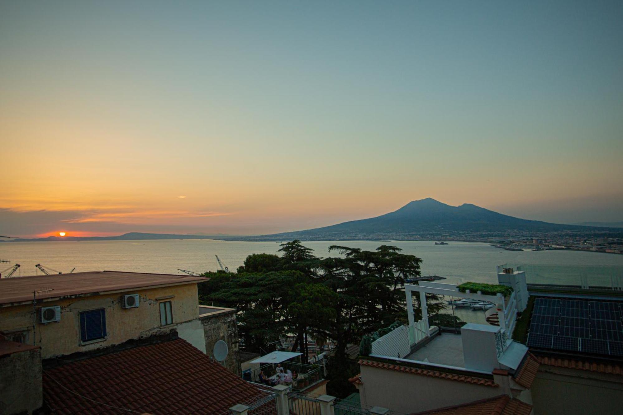 Forever Luxury Rooms Castellammare di Stabia Bagian luar foto
