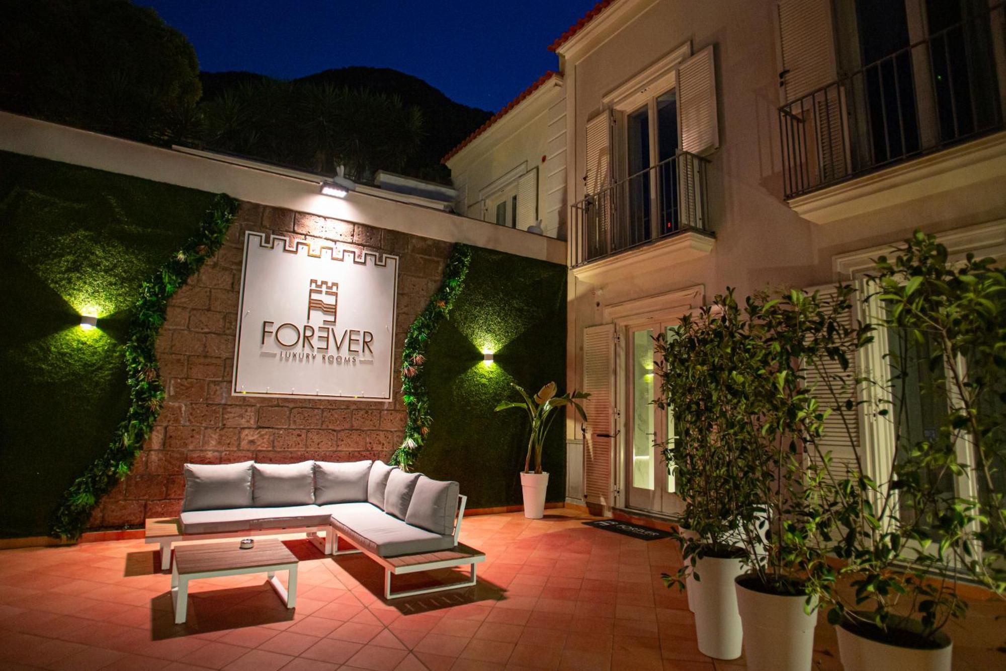 Forever Luxury Rooms Castellammare di Stabia Bagian luar foto